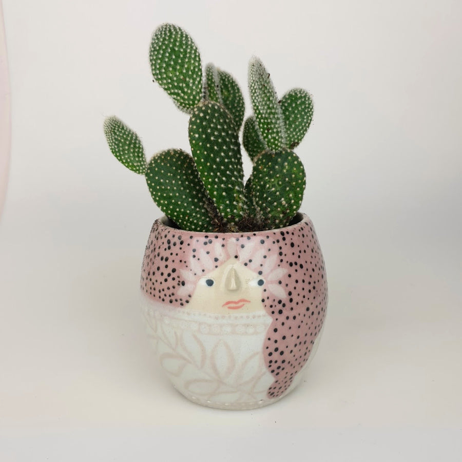 Izzie the Big Pot
