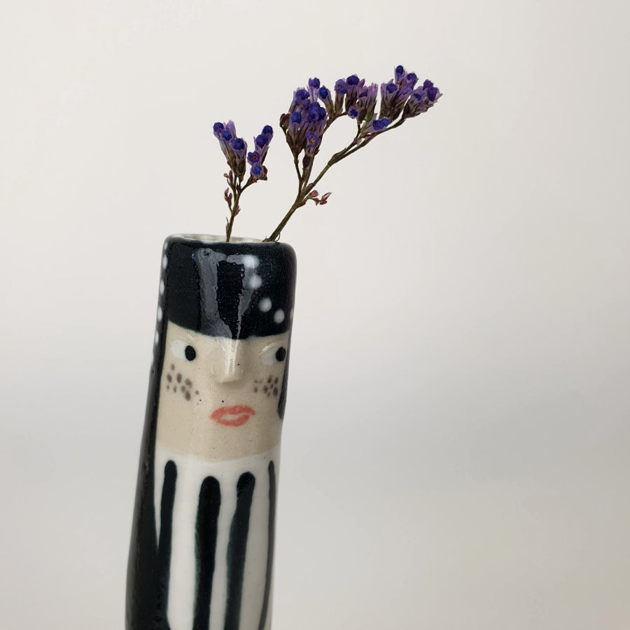 Rana the Bud Vase