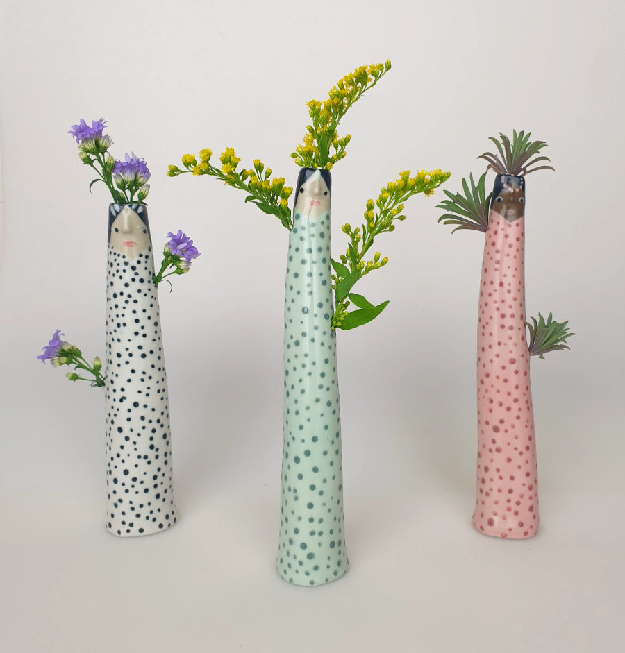 Emi the Bud Vase with extra flower space