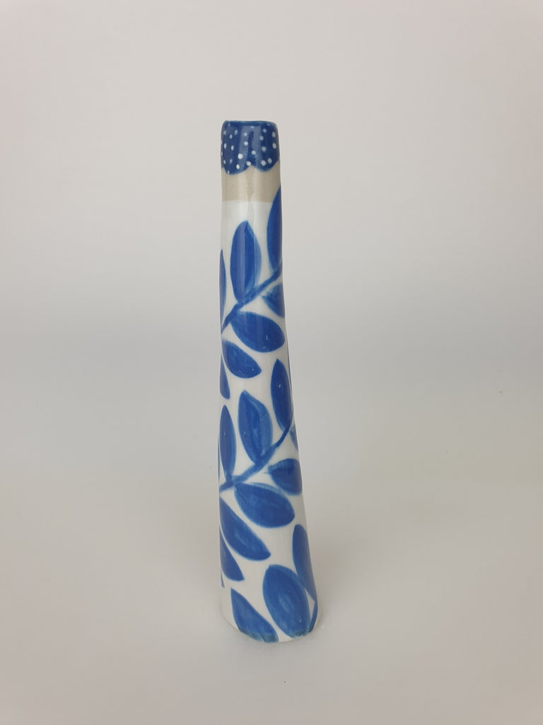 Jullian the Bud Vase