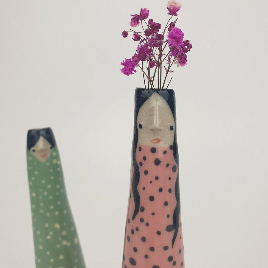 Nana the Vase