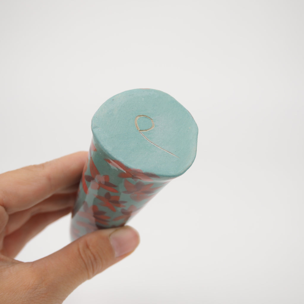 Violette the Bud Vase