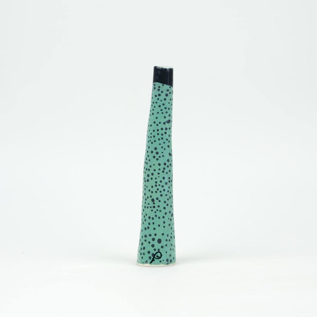 Luca the Bud Vase