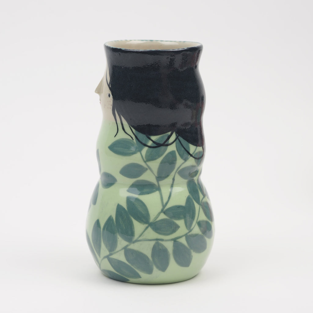 Leela the Vase