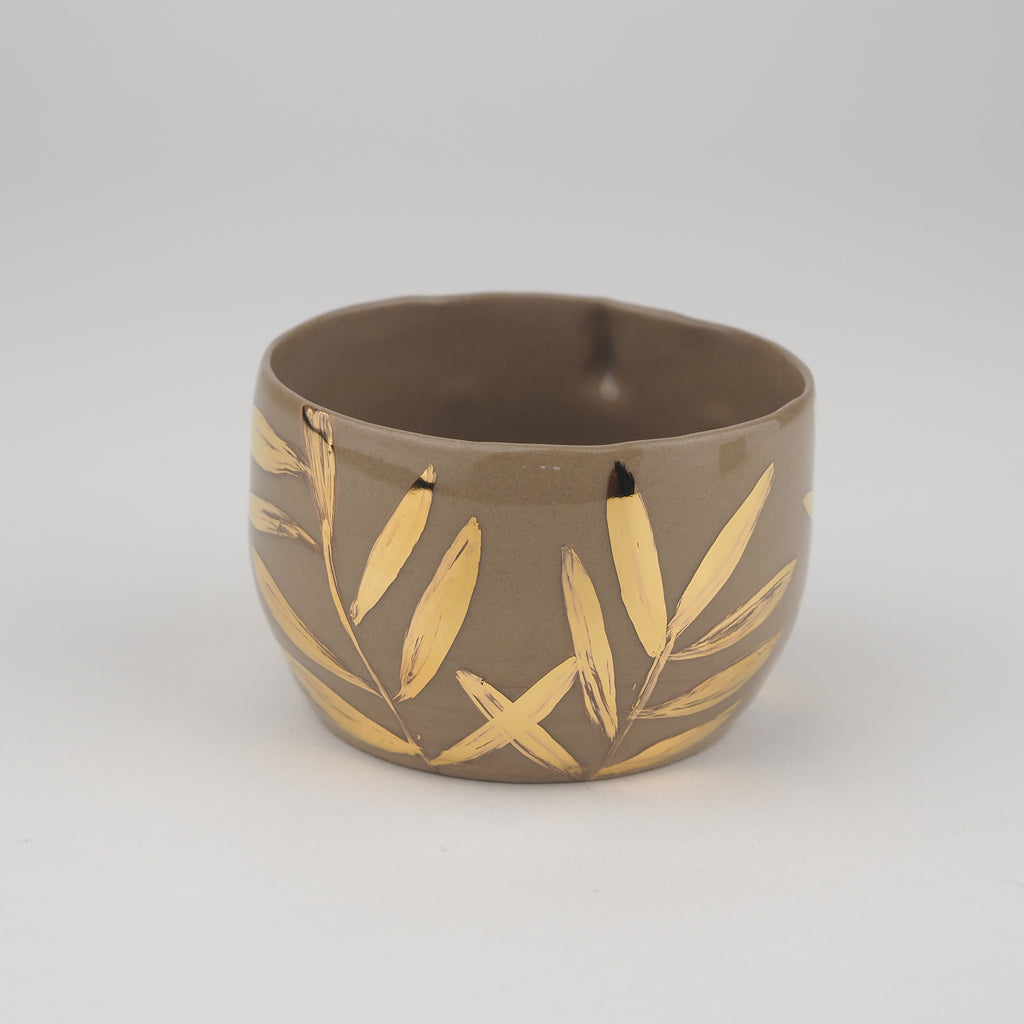 Golden Dots Collection: Kelly the Pot